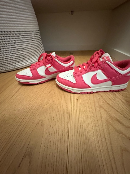 Nike Shoes - Nike Low-Top Sneakers in Pink and White